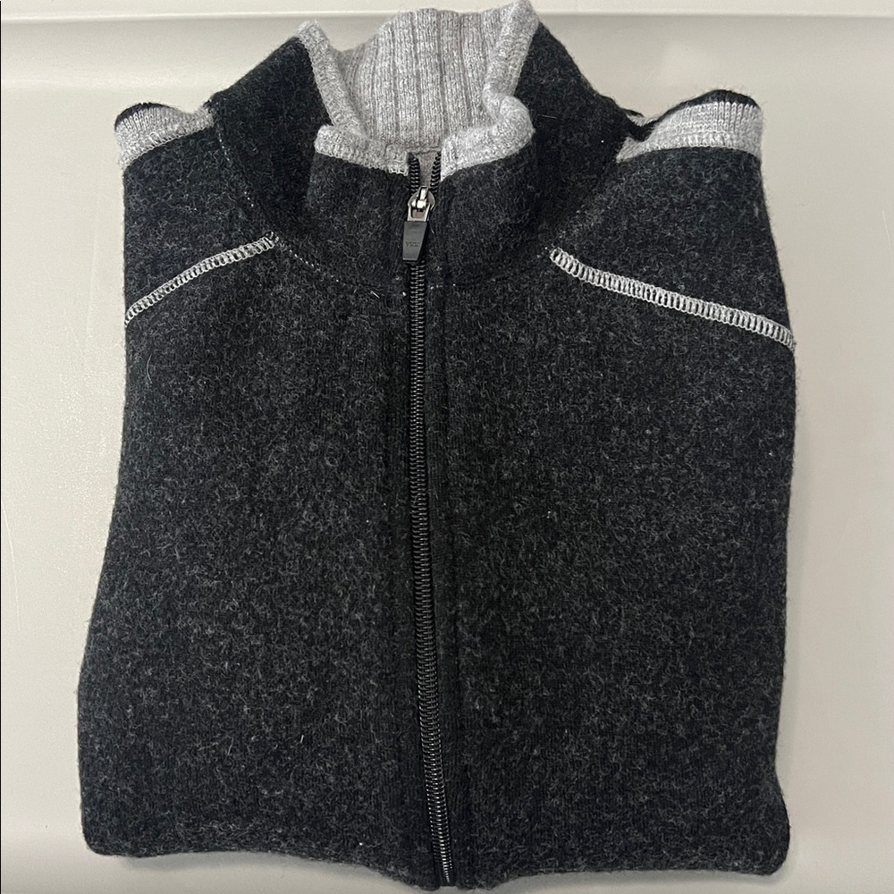 Kuhl Merino Wool Full Zip Jacket Black/Gray Size Small *Flaw
